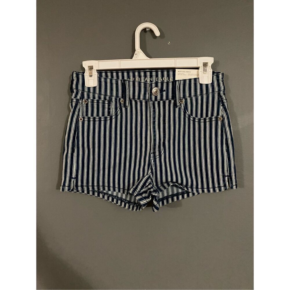 American Eagle Next Level Stretch Hi Rise Pinstripe Shorts Size 4 NWT